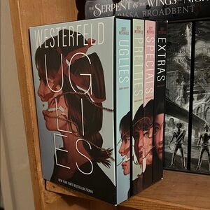 Westerfeld Uglies Boxed Set